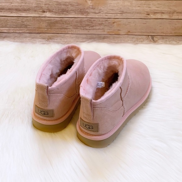 UGG Classic Ultra Mini Boots In Rose Mallow - Picture 3 of 8